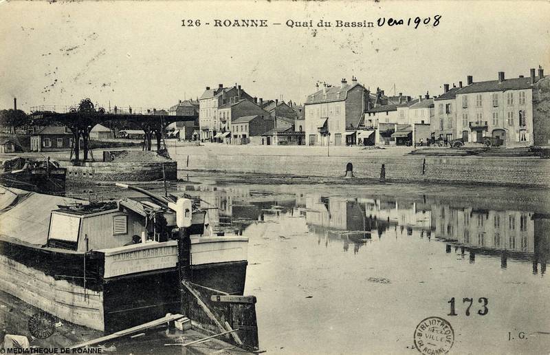 ROANNE - Quai du Bassin -  vers 1908
