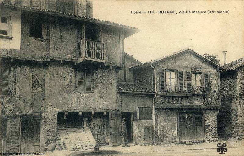 Loire - Roanne, vieille masure (XVe siècle)