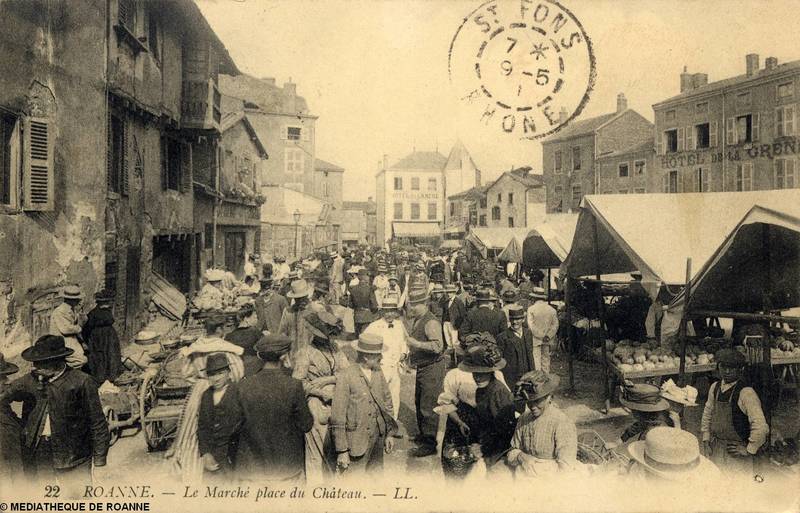 Roanne - Le marché place du Château