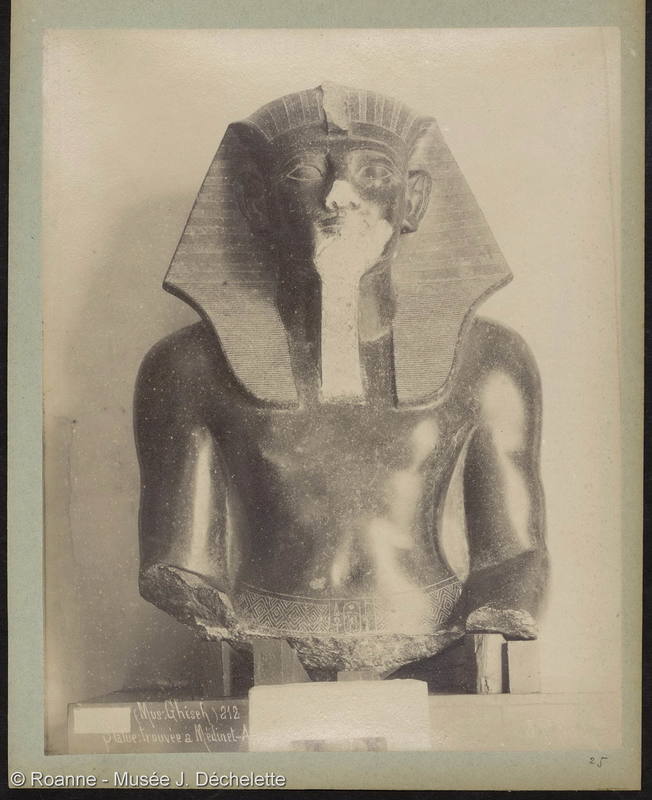 (Mus: Ghiseh) Statue trouvée à Médinet-A[bou] ?
