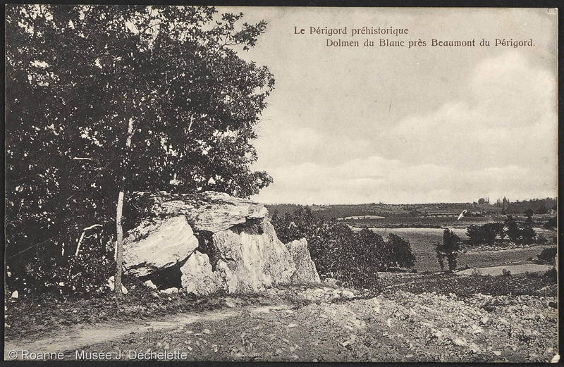 Dolmen du Blanc près Beaumont du Périgord