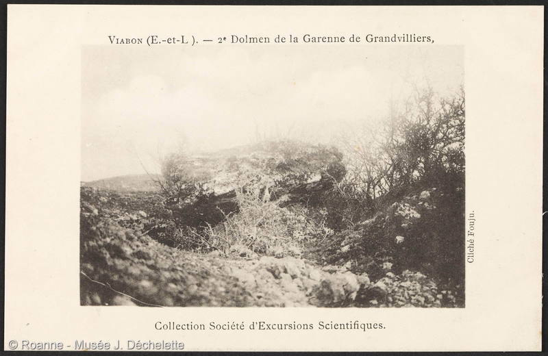 Viabon (E.-et-L.) - 2e Dolmen de la Garenne de Grandvilliers