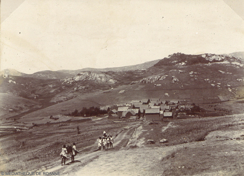 Un village sur le plateau d'Imerina