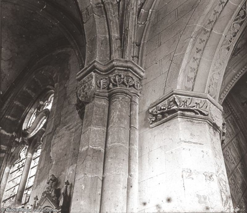 Ambierle - Chapiteau et vitrail de l'église