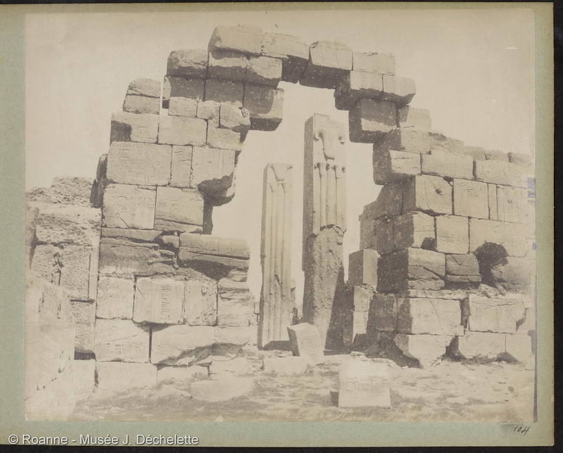 Karnak Ruines et colonne [illisible]