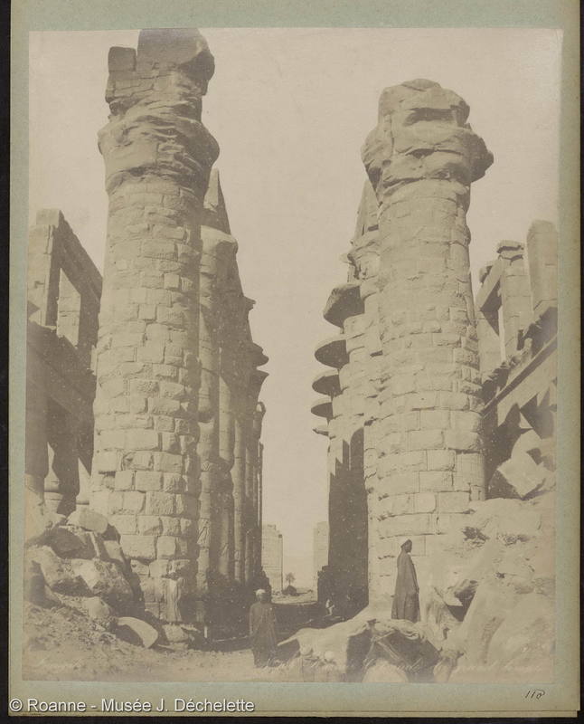Karnak Colonnade du grand temple