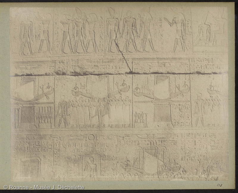 Karnak Procession des barques sacrées dans l'apartement de granit