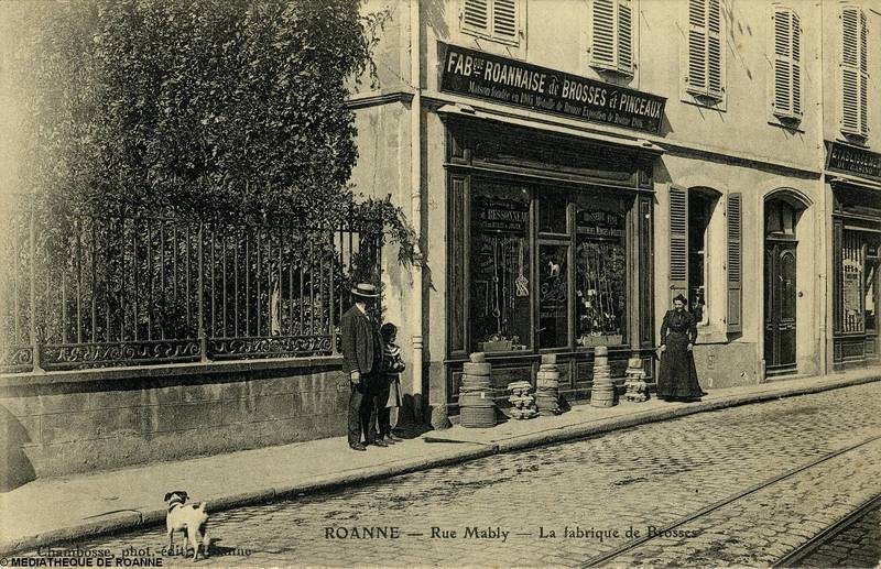 Roanne - Rue Mably - La fabrique de brosses