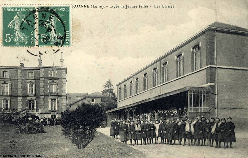 ROANNE (Loire) - Lycée de Jeunes Filles - Les classes
