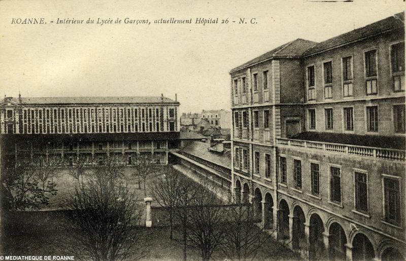 ROANNE - Intérieur du Lycée de Garçons, actuellement Hôpital 26 - N. C.