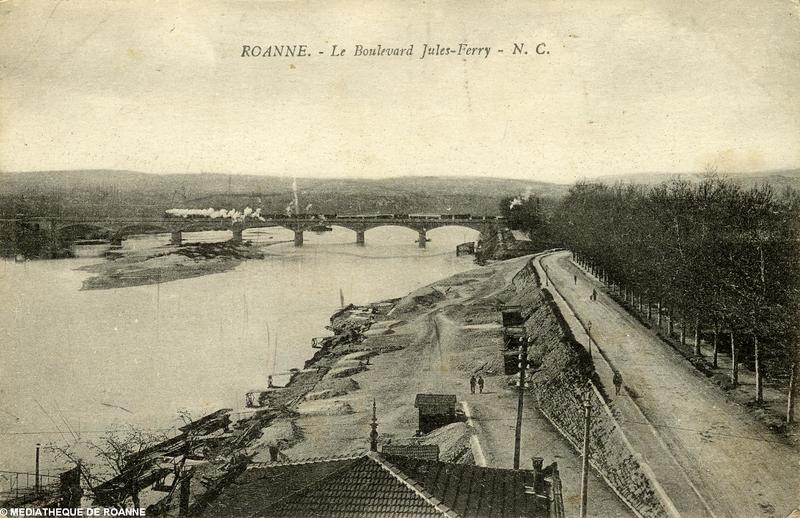 ROANNE - Le Boulevard Jules-Ferry