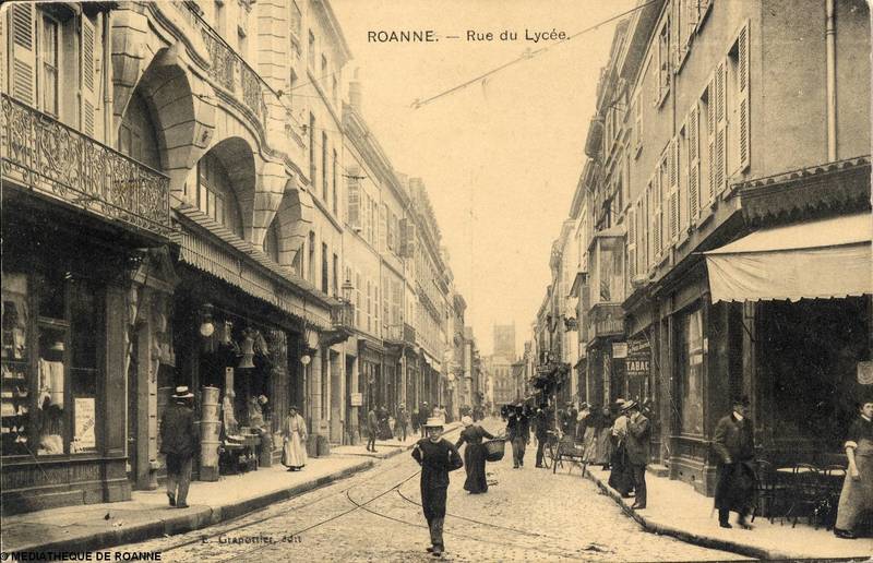 ROANNE - Rue du Lycée