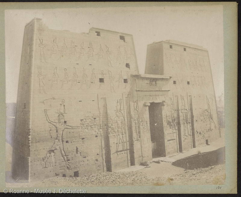 Edfou Pylone du temple de Horus