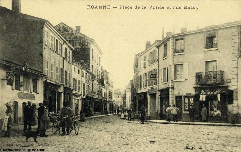 ROANNE - Place de la Voirie et Rue Mably