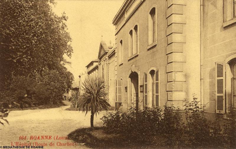 ROANNE (Loire) - L'Hôpital (Route de Charlieu)