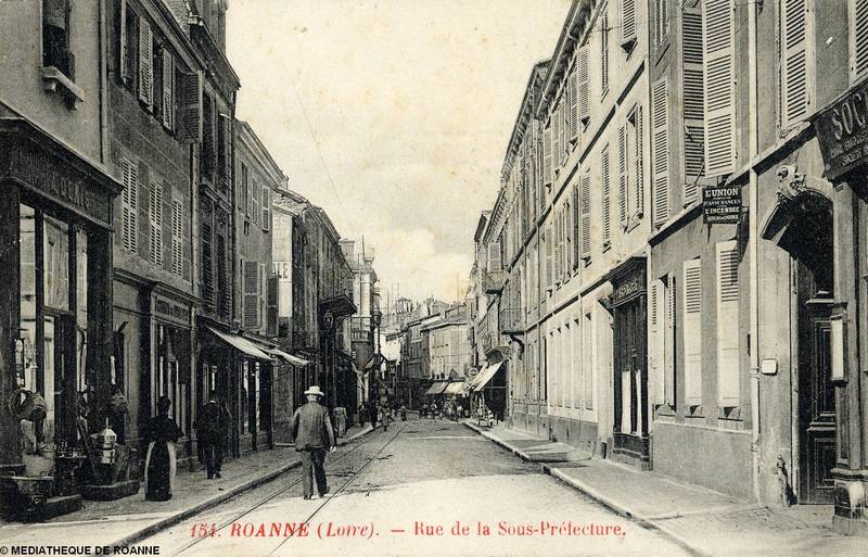 ROANNE (Loire) - Rue de la Sous-Préfecture