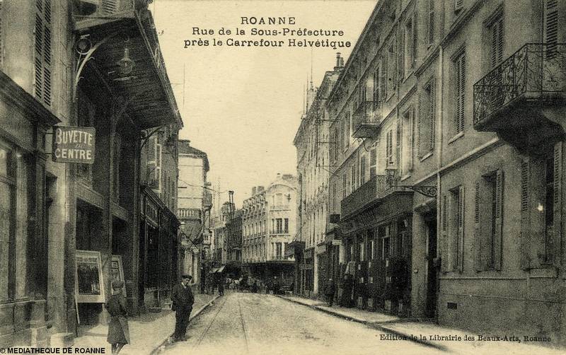 ROANNE - Rue de la Sous-Préfecture près le carrefour Helvétique