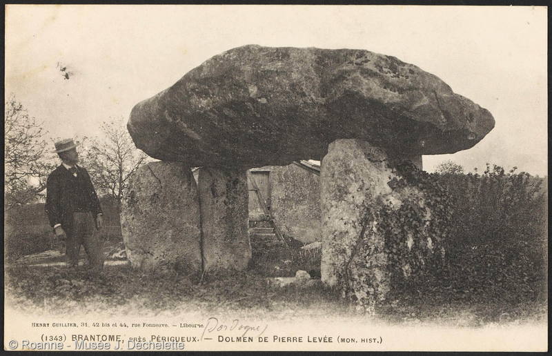 Brantome, près Périgueux - Dolmen de pierre levée (Mon. Hist.)