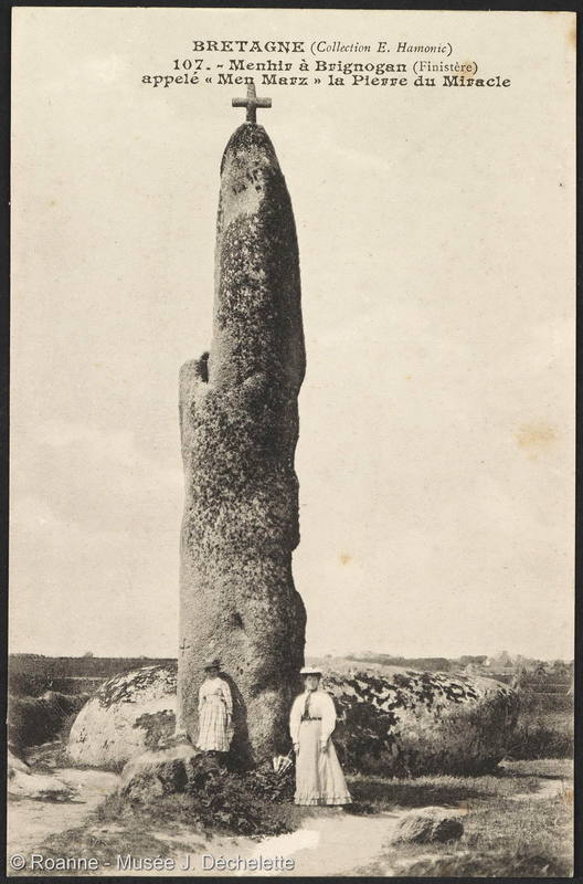 Menhir à Brignogan (Finistère) appelé ""Men Marz"" la Pierre du Miracle