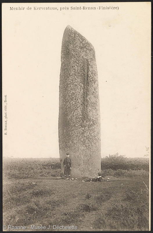 Menhir de Kerveatous, près Saint-Renan (Finistère)