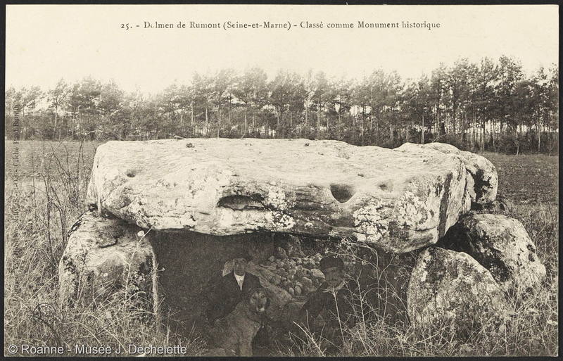 Dolmen de Rumont (Seine-et-Marne) - Classé comme Monument historique