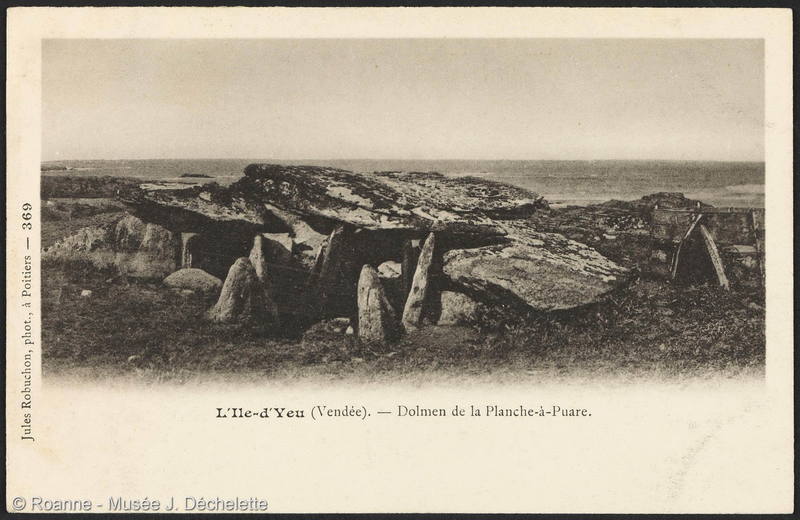 L'Ile-d'Yeu (Vendée) - Dolmen de la Planche-à-Puare