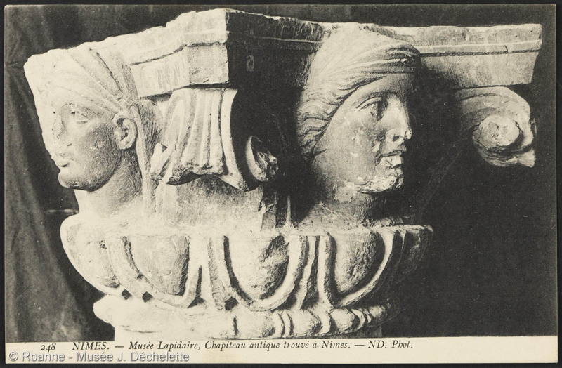 Nîmes - Musée Lapidaire, Châpiteau antique trouvé à Nîmes