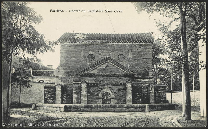 Poitiers - Chevet du Baptistère Saint-Jean