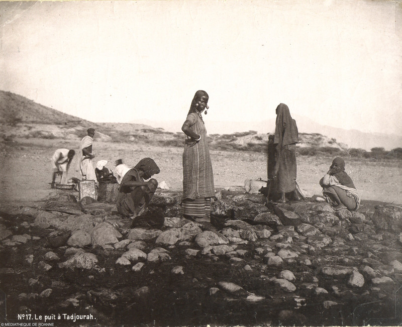Obock : femmes banakils au puits