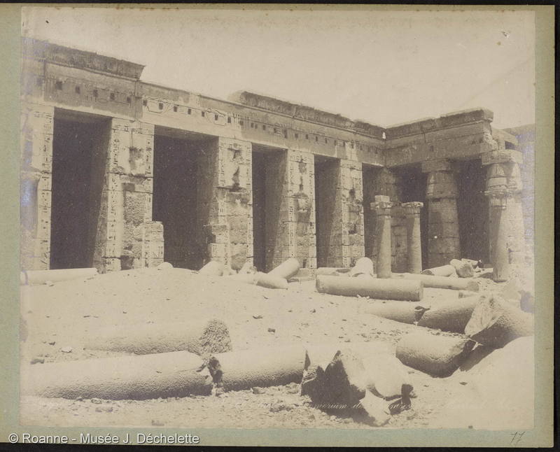 Thèbes Memorium de Ramses III à Medinet Abou