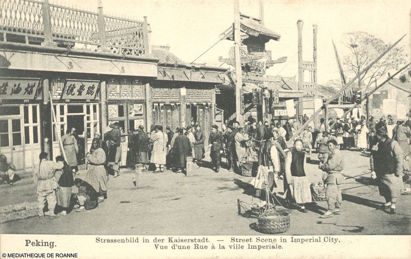Peking, Strassenbild in der Kaiserstadt - Street Scene in Imperial City, Vue d'une Rue à la ville Imperiale.