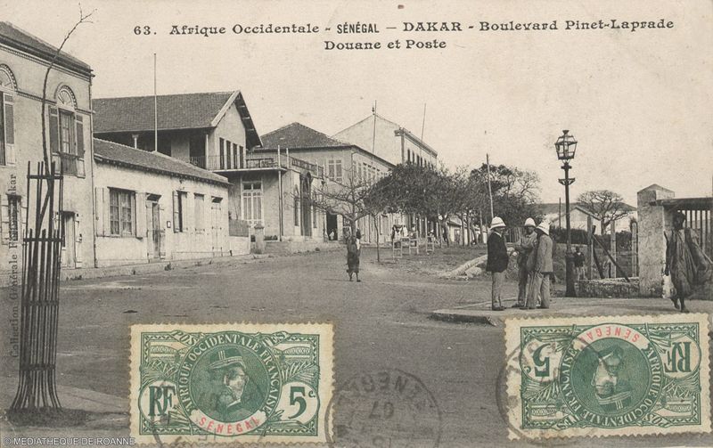 Afrique Occidentale. SENEGAL. DAKAR. Boulevard Pinet-Laprade -Douane et Poste.