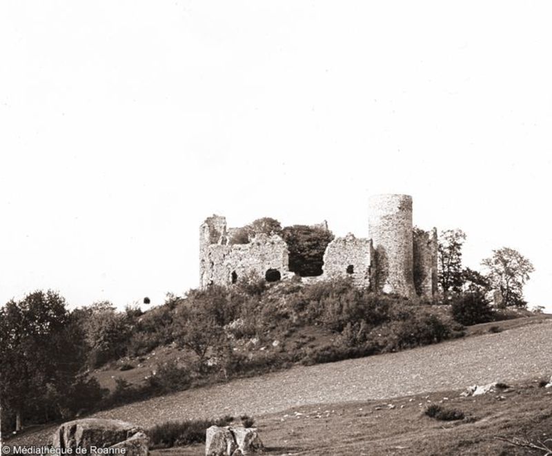 Cornes d'Urfé -  Ruines du château