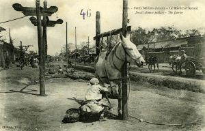 Petits métiers chinois - Le maréchal-ferrant